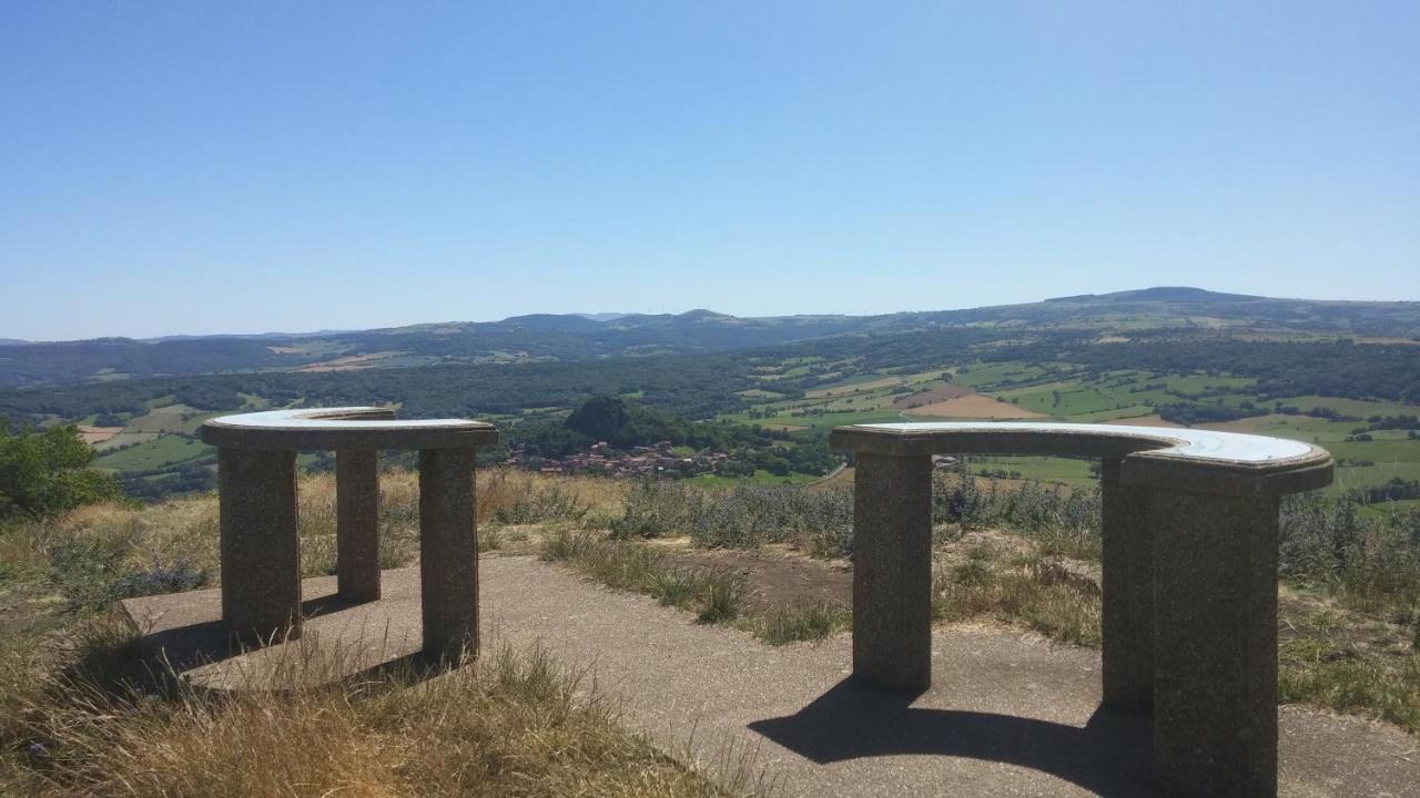 L'insolite du pic d'Ysson Vodable Extérieur photo